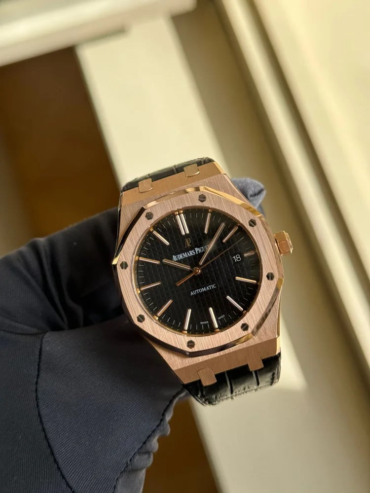 Audemars Piguet Royal Oak Selfwinding, image 1 Audemars Piguet Royal Oak Selfwinding, image 1
