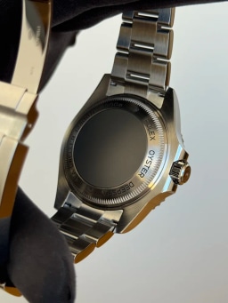 Full Set 2023, image 6 Full Set 2023, image 6