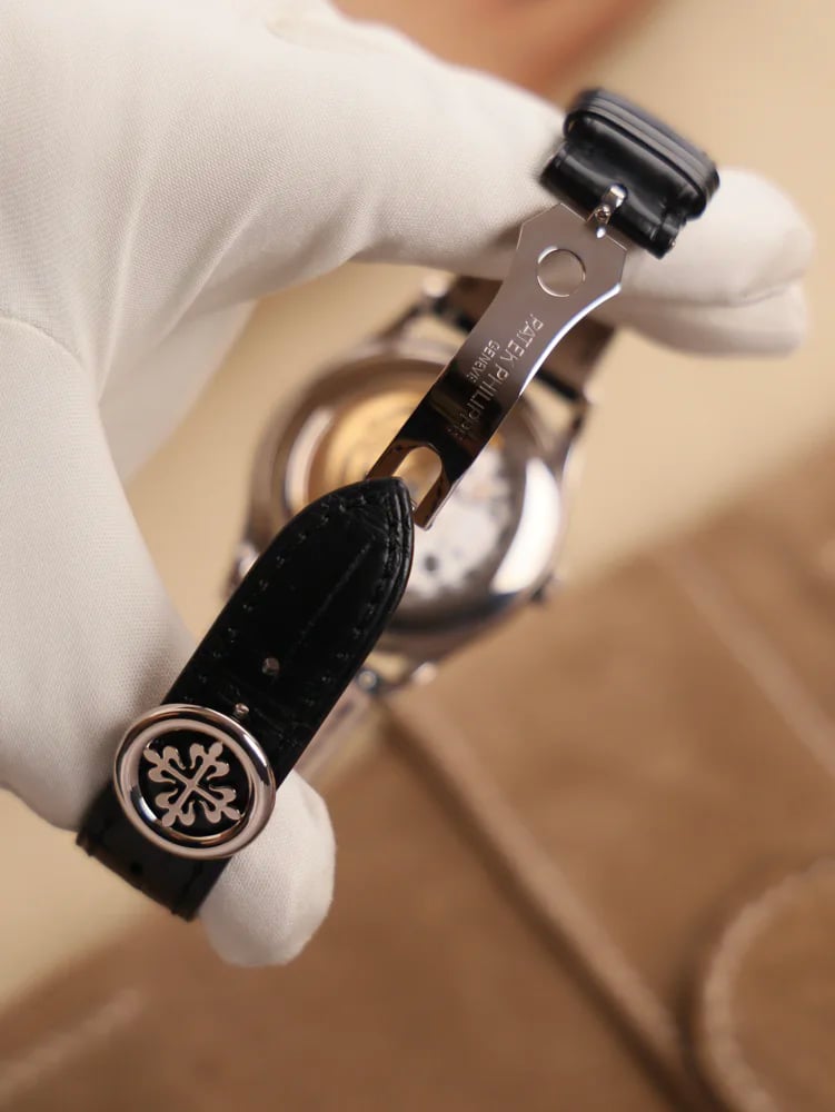 Patek Philippe Annual Calendar White Gold, image 5 Patek Philippe Annual Calendar White Gold, image 5