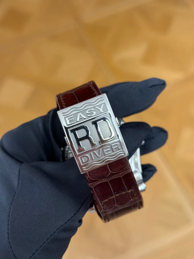 Roger Dubuis Easy Diver Tourbillon, image 4 Roger Dubuis Easy Diver Tourbillon, image 4