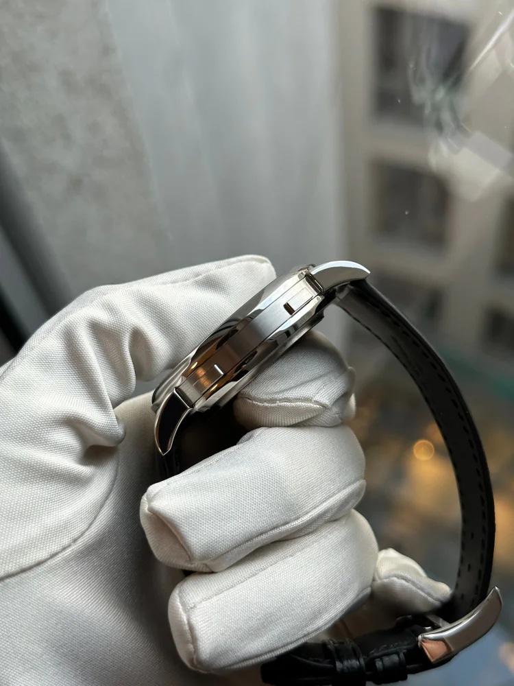 A. Lange & Söhne Lange 1 Timezone Platinum Extract From The Archives, image 3 A. Lange & Söhne Lange 1 Timezone Platinum Extract From The Archives, image 3