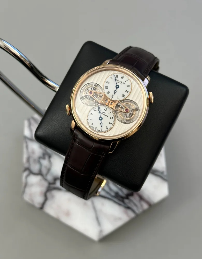 Introducing the Double Tourbillon Escapement Dual Time Watch: Arnold & Son's 250th Anniversary Masterpiece | Chrono 10:10 Introducing the Double Tourbillon Escapement Dual Time Watch: Arnold & Son's 250th Anniversary Masterpiece | Chrono 10:10