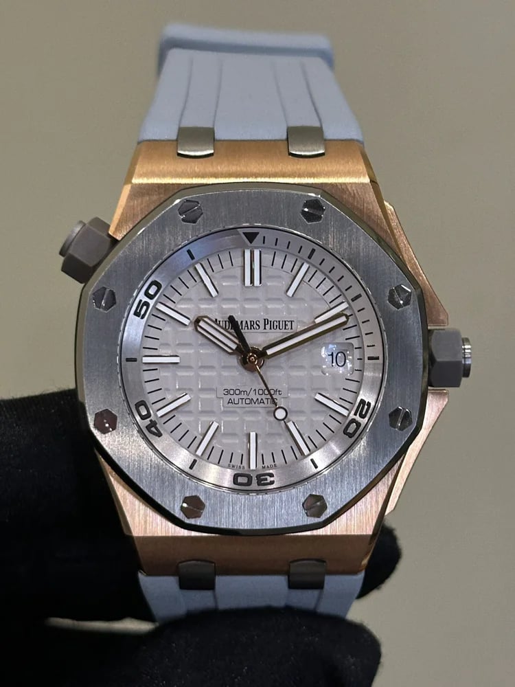 Audemars Piguet Royal Oak Offshore Diver 15711OI.OO.A006CA.01, image 1 Audemars Piguet Royal Oak Offshore Diver 15711OI.OO.A006CA.01, image 1