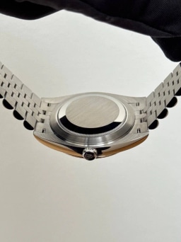 Full Set 2025, image 9 Full Set 2025, image 9