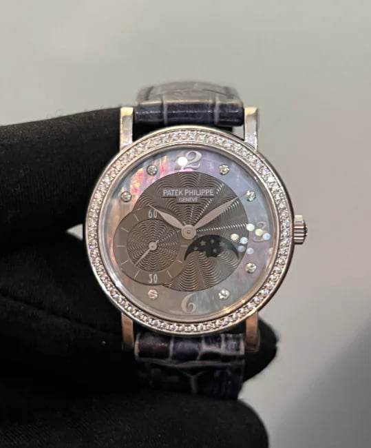 Patek Philippe Calatrava Moonphase, image 1 Patek Philippe Calatrava Moonphase, image 1
