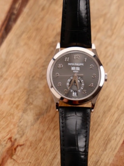 Patek Philippe Annual Calendar White Gold, image 2 Patek Philippe Annual Calendar White Gold, image 2