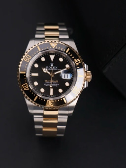 Rolex Sea-Dweller, image 2 Rolex Sea-Dweller, image 2