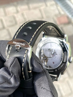 Power Reserve Gmt Radiomir 1940 Pam 628 box and papers, image 6 Power Reserve Gmt Radiomir 1940 Pam 628 box and papers, image 6