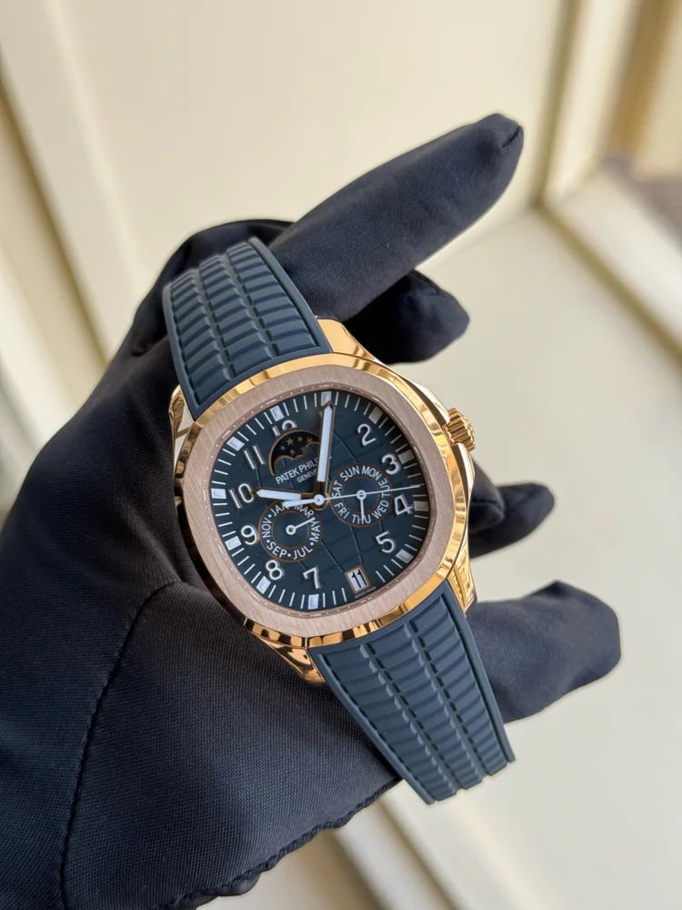 Patek Philippe Aquanaut 5261R-001, image 1 Patek Philippe Aquanaut 5261R-001, image 1