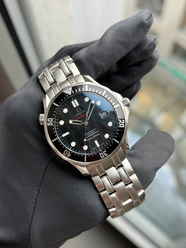 Omega Seamaster Diver 300 M Box and papers 2011, image 1 Omega Seamaster Diver 300 M Box and papers 2011, image 1
