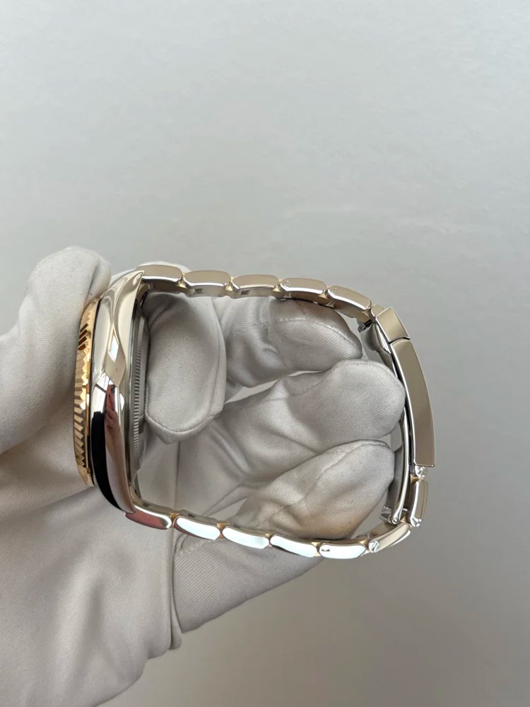 Champagne Dial Index 2025, image 6 Champagne Dial Index 2025, image 6