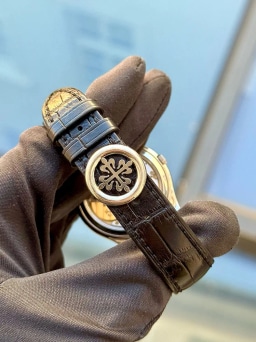 Patek Philippe Perpetual Calendar Grey Dial, image 2 Patek Philippe Perpetual Calendar Grey Dial, image 2