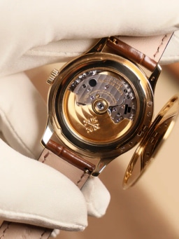 Patek Philippe Calatrava 5227J-001, image 6 Patek Philippe Calatrava 5227J-001, image 6