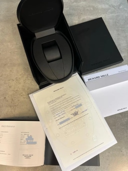 RM005 with Authenticity Certificate & Service Papers 08/2025 New Strap Official RM After Service Warranty till August 2027, image 9 RM005 with Authenticity Certificate & Service Papers 08/2025 New Strap Official RM After Service Warranty till August 2027, image 9