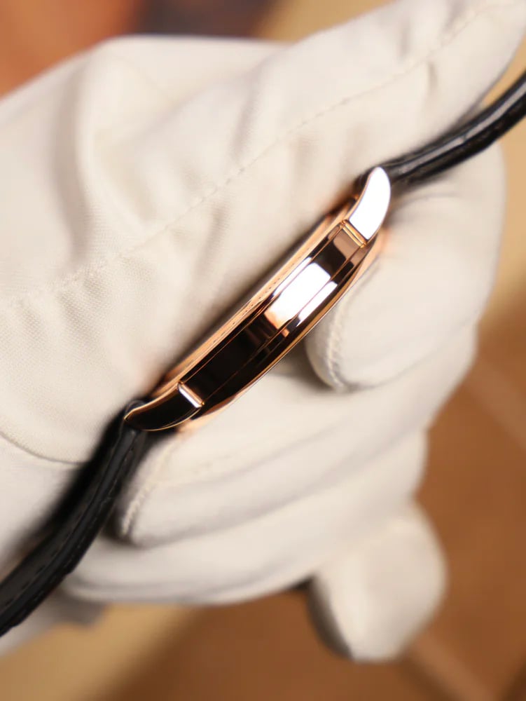 A. Lange & Söhne 1815 Rose Gold Small seconds Silver Dial with Arabic numerals, image 3 A. Lange & Söhne 1815 Rose Gold Small seconds Silver Dial with Arabic numerals, image 3