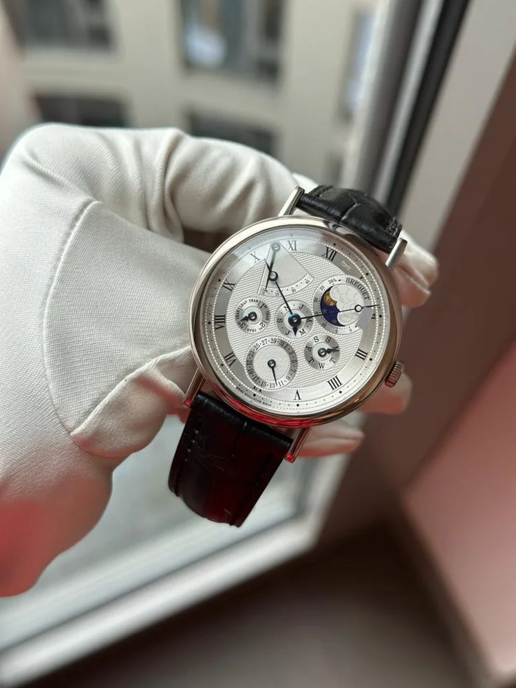 Breguet Classique Perpetual Calendar WG with box 5327BB/1E/9V6, image 2 Breguet Classique Perpetual Calendar WG with box 5327BB/1E/9V6, image 2