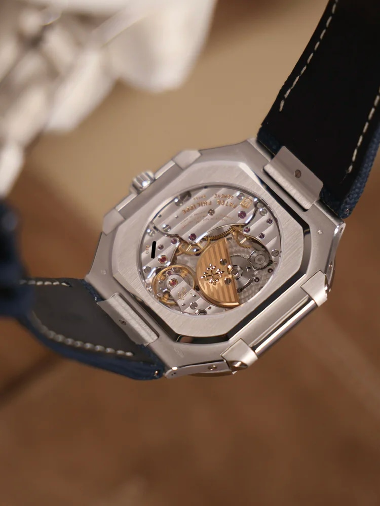 Patek Philippe Cubitus Platinum Blue Dial, image 9 Patek Philippe Cubitus Platinum Blue Dial, image 9