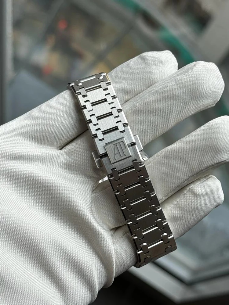 Audemars Piguet Royal Oak Jumbo, image 6 Audemars Piguet Royal Oak Jumbo, image 6