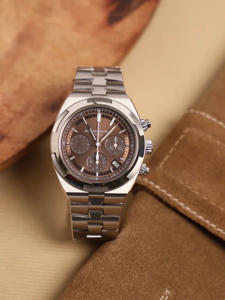 Vacheron Constantin Overseas Chronograph Brown Dial Box & Papers 2017 2 extra straps included, image 8 Vacheron Constantin Overseas Chronograph Brown Dial Box & Papers 2017 2 extra straps included, image 8