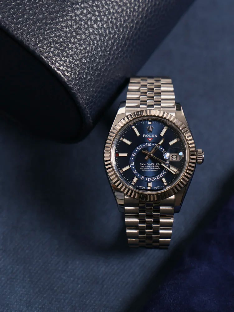 Rolex Sky-Dweller 326934 Box and Papers 2023, image 8 Rolex Sky-Dweller 326934 Box and Papers 2023, image 8