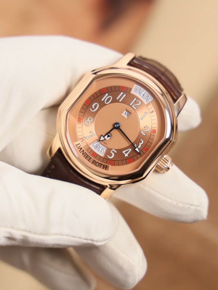 Metropolitan Salmon guilloche 18KRose gold Timezone City window, image 1 Metropolitan Salmon guilloche 18KRose gold Timezone City window, image 1