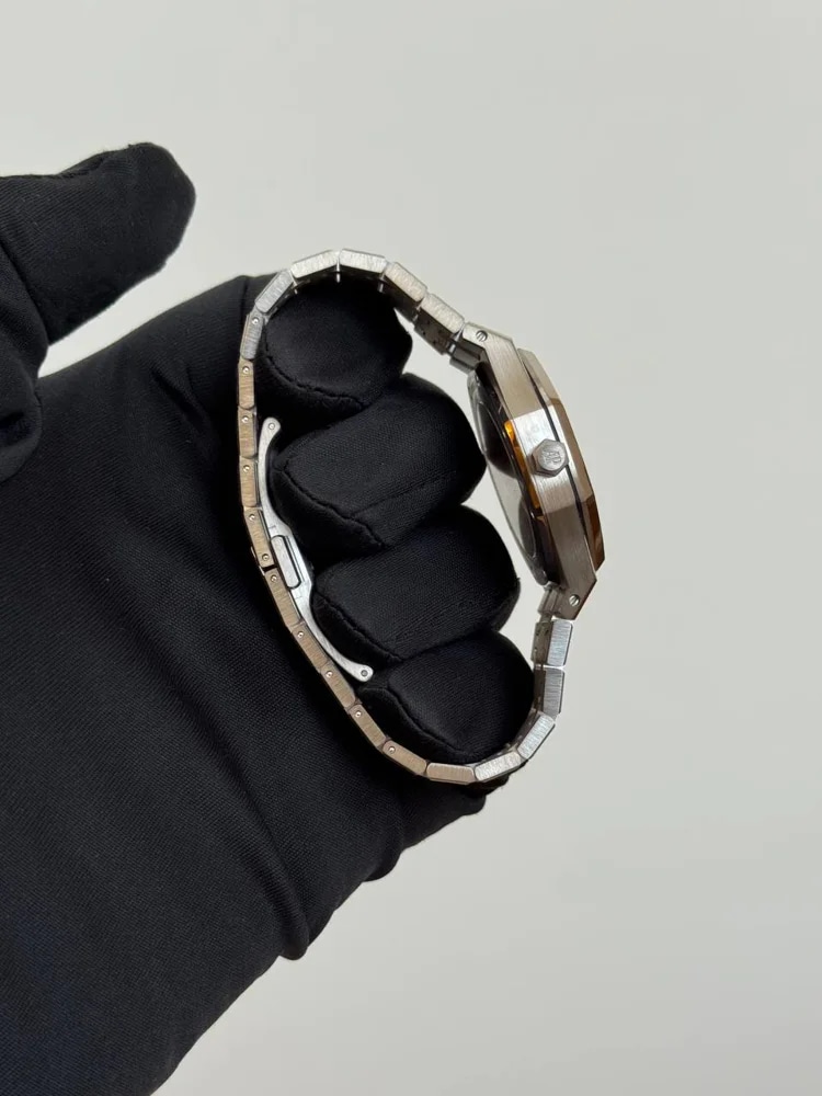 Frosted Selfwinding Box + Papers 2022, image 4 Frosted Selfwinding Box + Papers 2022, image 4