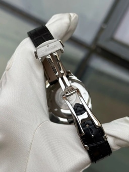 Omega De Ville Co-Axial Power Reserve, image 5 Omega De Ville Co-Axial Power Reserve, image 5