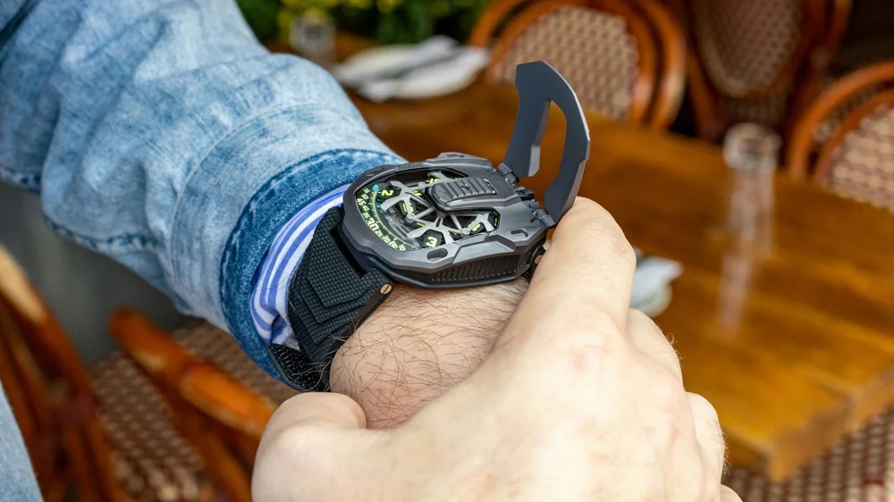 URWERK: Revolutionizing Timepieces with Bold Design and Advanced Technology | Chrono 10:10 URWERK: Revolutionizing Timepieces with Bold Design and Advanced Technology | Chrono 10:10