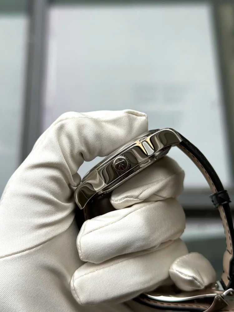 Jaeger-LeCoultre Master Tourbillon 146.6.34.S LE 300 Pcs Platinum, image 2 Jaeger-LeCoultre Master Tourbillon 146.6.34.S LE 300 Pcs Platinum, image 2