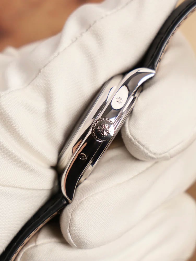 Patek Philippe Annual Calendar Platinum 5056P-001, image 3 Patek Philippe Annual Calendar Platinum 5056P-001, image 3