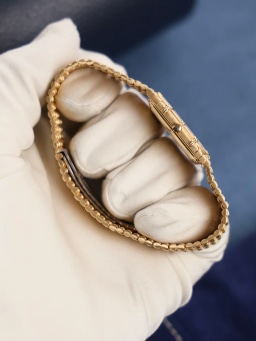 Bamboo Diamond Dial with Rubies Integrated Bracelet 17.9 cm, image 3 Bamboo Diamond Dial with Rubies Integrated Bracelet 17.9 cm, image 3