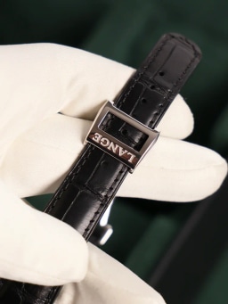 Daymatic with original 950 Platinum deployment clasp, image 7 Daymatic with original 950 Platinum deployment clasp, image 7