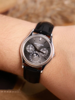 Patek Philippe Perpetual Calendar Grey Dial, image 9 Patek Philippe Perpetual Calendar Grey Dial, image 9