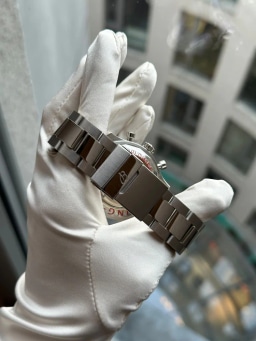 Breitling Navitimer 8 box and papers 2018, image 5 Breitling Navitimer 8 box and papers 2018, image 5