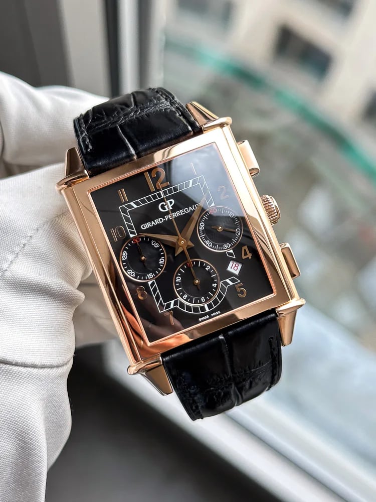 Girard Perregaux Vintage 1945 Chronograph XXL Rose Gold, image 1 Girard Perregaux Vintage 1945 Chronograph XXL Rose Gold, image 1