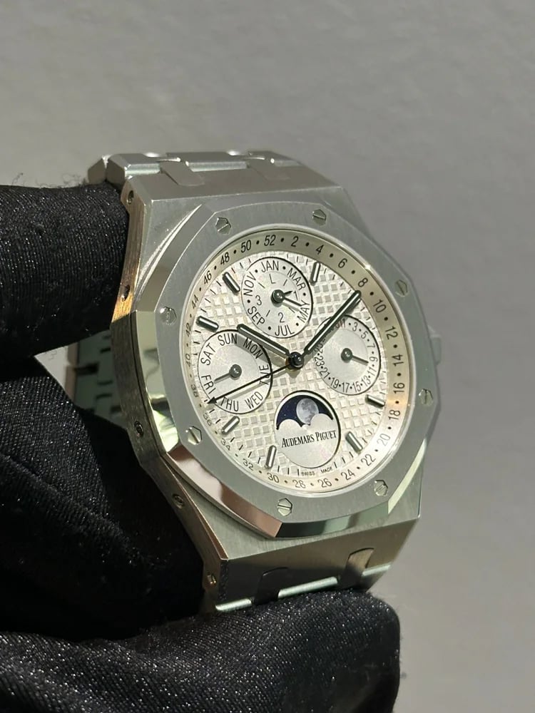 Audemars Piguet Royal Oak Perpetual Calendar 26574ST, image 4 Audemars Piguet Royal Oak Perpetual Calendar 26574ST, image 4