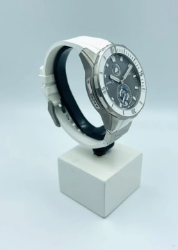 Ulysse Nardin Diver Chronograph, image 2 Ulysse Nardin Diver Chronograph, image 2