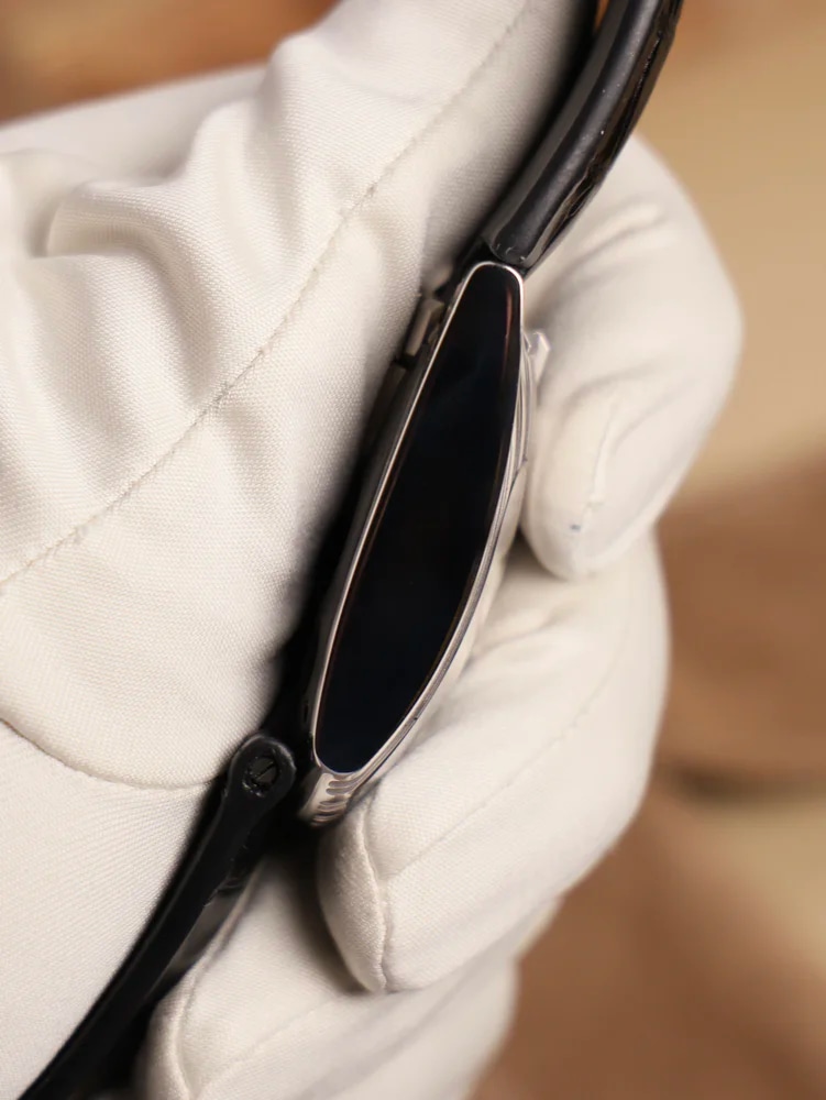 Urwerk UR-103 UR-103.03 Platinum Limited edition 25 pcs EXTREMELY RARE, image 4 Urwerk UR-103 UR-103.03 Platinum Limited edition 25 pcs EXTREMELY RARE, image 4