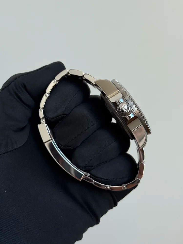 Full Set 2023, image 3 Full Set 2023, image 3