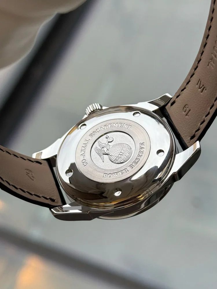 Omega De Ville Co-Axial Power Reserve, image 3 Omega De Ville Co-Axial Power Reserve, image 3