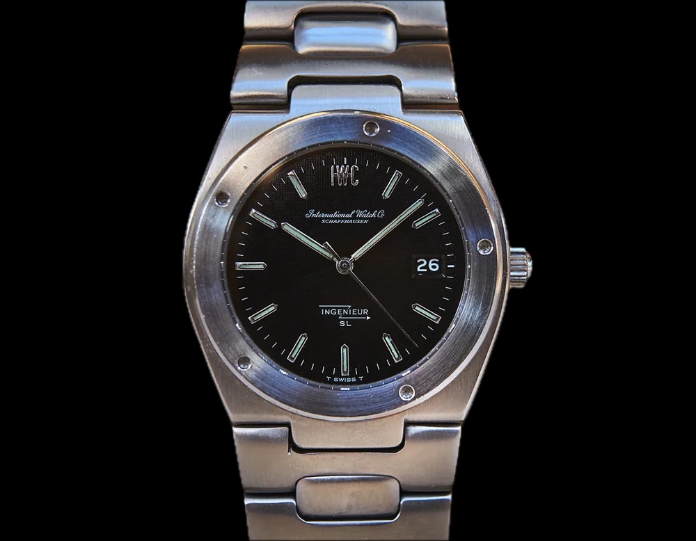 IW1832, image 1 IW1832, image 1