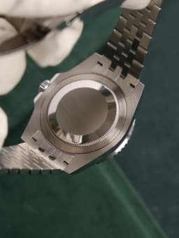 Rolex GMT-Master II Batgirl with Box and Papers 2025, image 8 Rolex GMT-Master II Batgirl with Box and Papers 2025, image 8