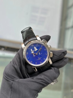 Ulysse Nardin Hourstriker Lapis Dial Platinum, image 1 Ulysse Nardin Hourstriker Lapis Dial Platinum, image 1