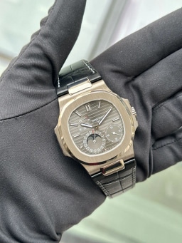 Patek Philippe Nautilus White Gold Box & Papers, image 1 Patek Philippe Nautilus White Gold Box & Papers, image 1
