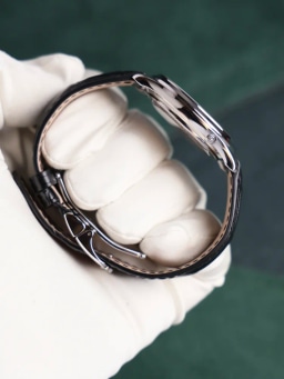 Jaeger-LeCoultre Master Ultra Thin Perpetual Calendar, image 2 Jaeger-LeCoultre Master Ultra Thin Perpetual Calendar, image 2