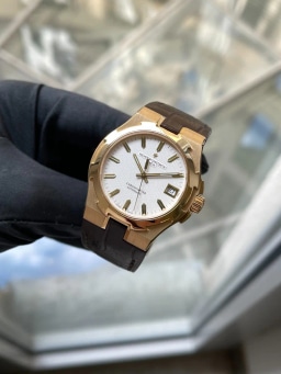 Vacheron Constantin Overseas 42040, image 1 Vacheron Constantin Overseas 42040, image 1