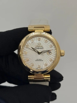 Omega De Ville Ladymatic 425.63.34.20.55.002, image 1 Omega De Ville Ladymatic 425.63.34.20.55.002, image 1