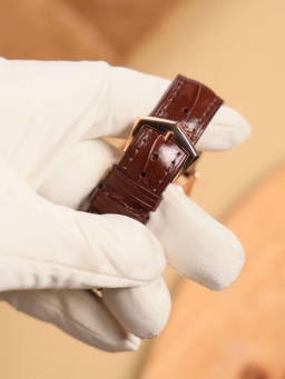 Patek Philippe Annual Calendar Chronograph 5905R-001, image 6 Patek Philippe Annual Calendar Chronograph 5905R-001, image 6