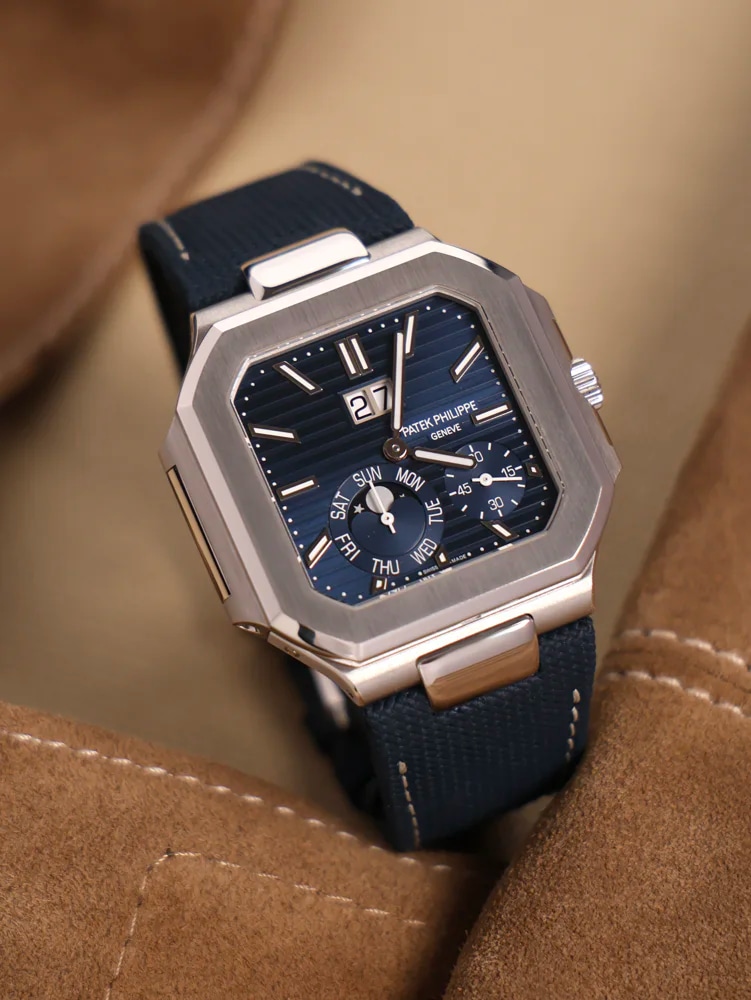 Patek Philippe Cubitus Platinum Blue Dial, image 2 Patek Philippe Cubitus Platinum Blue Dial, image 2