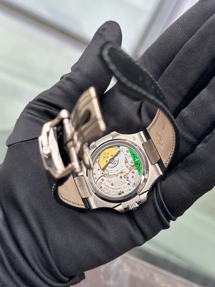 Patek Philippe Nautilus White Gold Box & Papers, image 6 Patek Philippe Nautilus White Gold Box & Papers, image 6